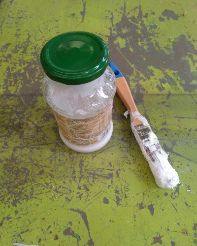 IMG_20200402_160718 Dissolve some waste PLA in 300ml DCM to create a gap filling glue. Remember to work in a well ventilated area and wear a mask because DCM is toxic!